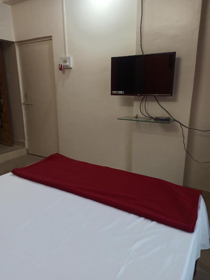 Malwade Motels Pune Eksteriør bilde