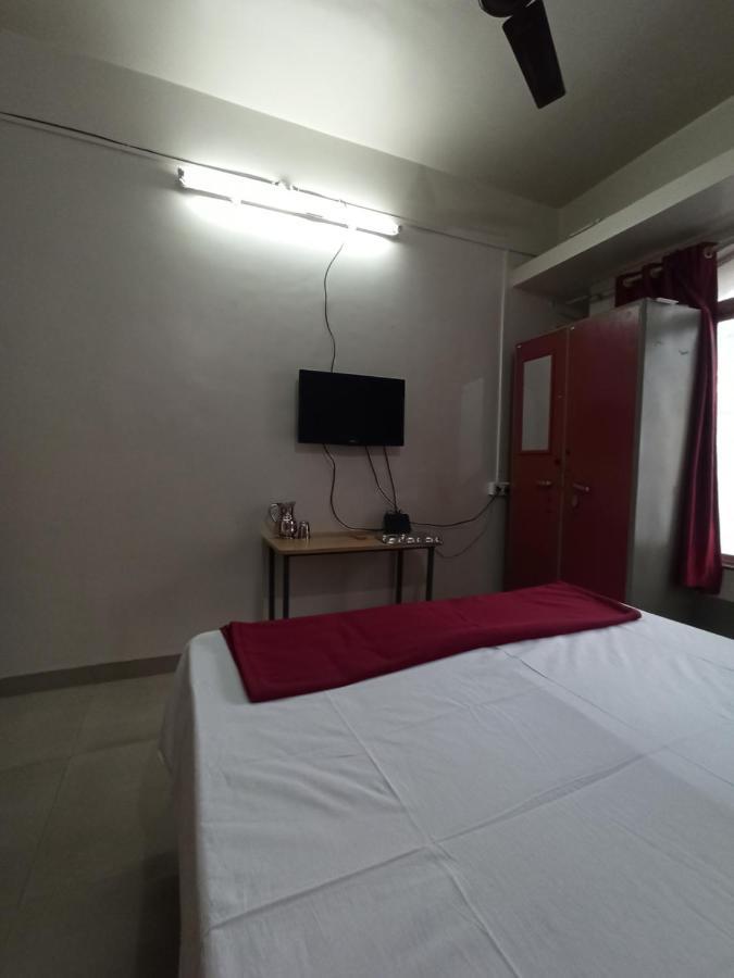 Malwade Motels Pune Eksteriør bilde