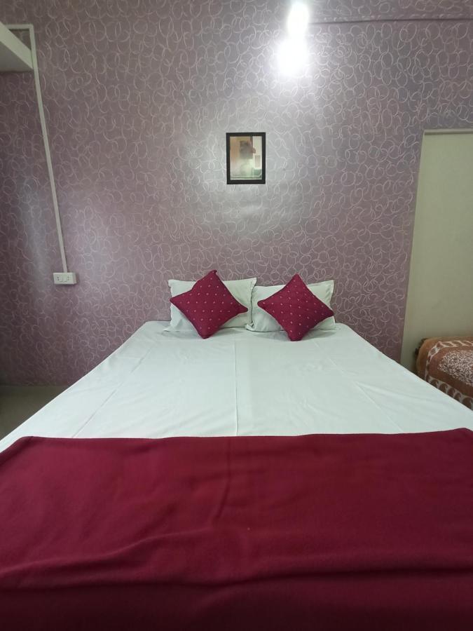 Malwade Motels Pune Eksteriør bilde