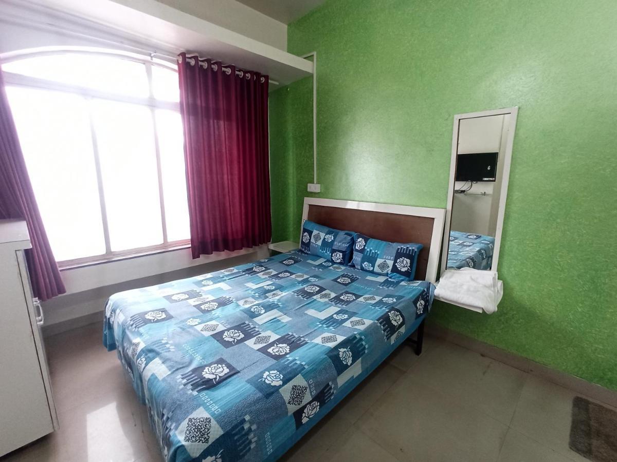 Malwade Motels Pune Eksteriør bilde